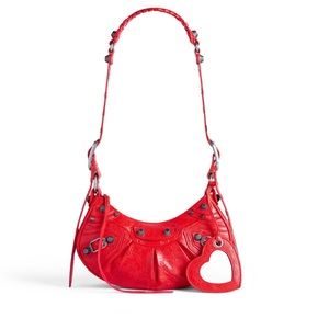 Red le cagole shoulder bag